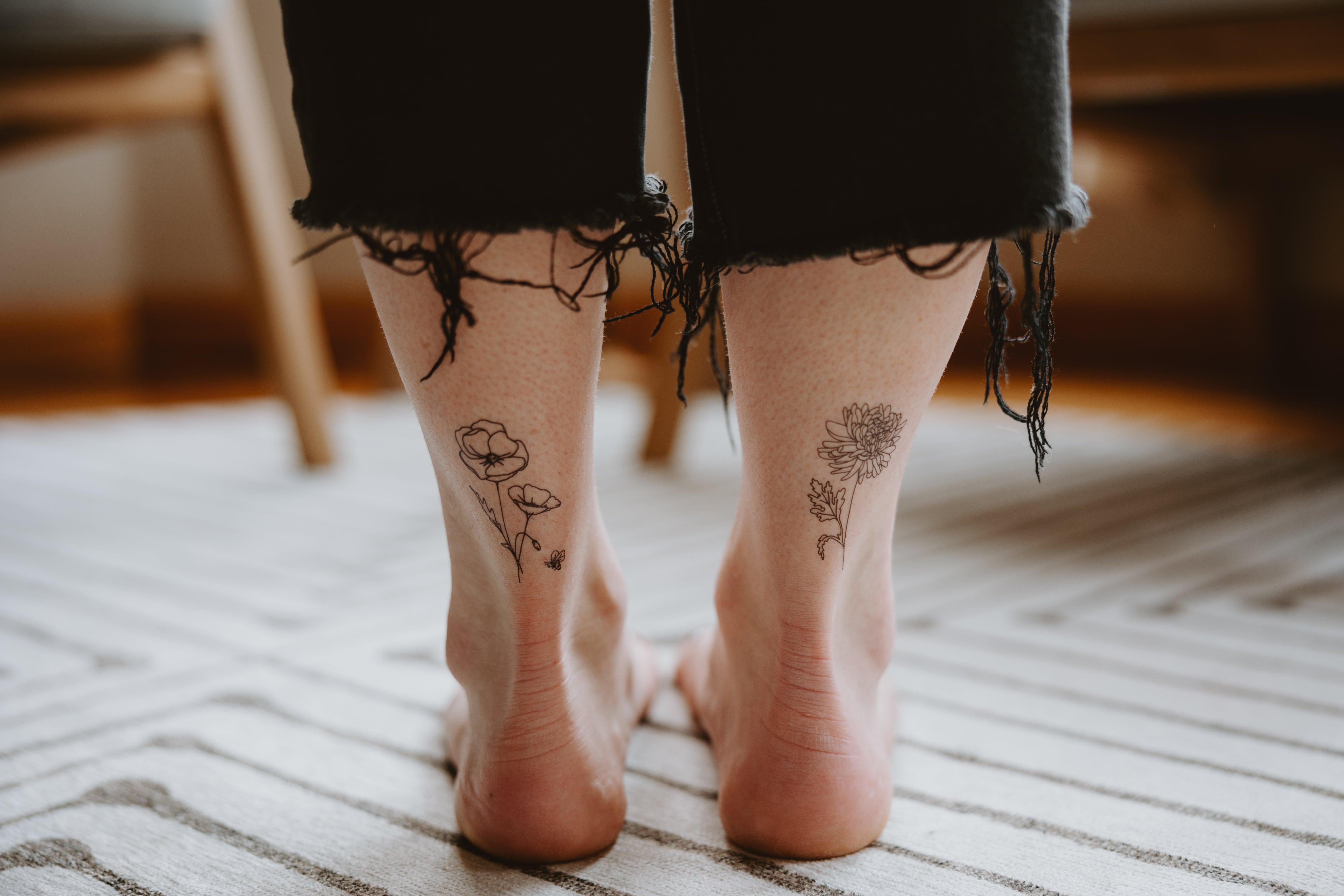 November - Chrysanthemum Temporary Tattoos